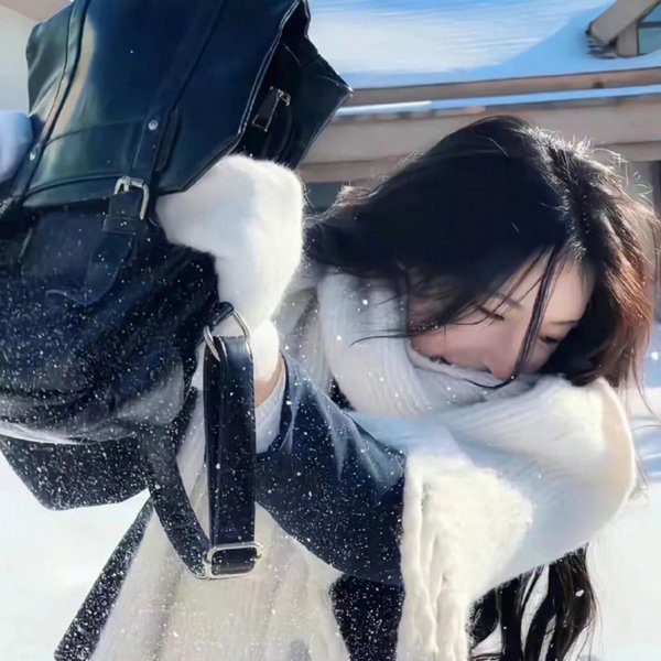 波丽士很忙